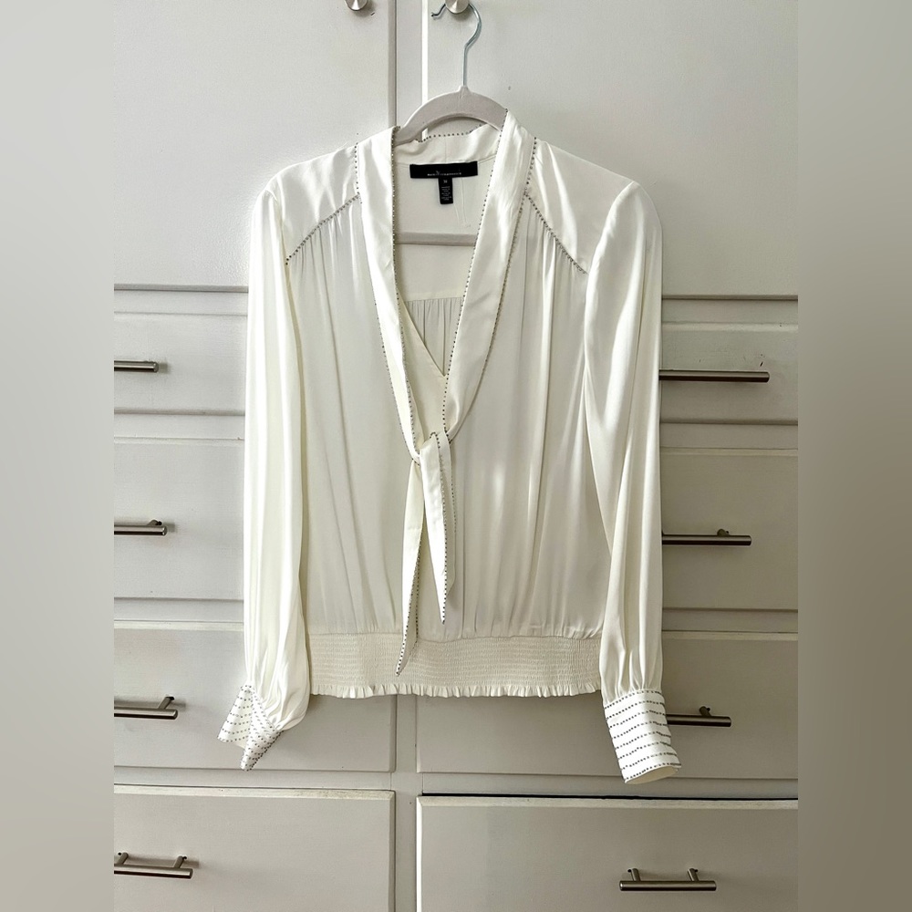 White House Black Market tie neck embellished trim blouse in ecru size medium 🆕 - Picture 6 of 14